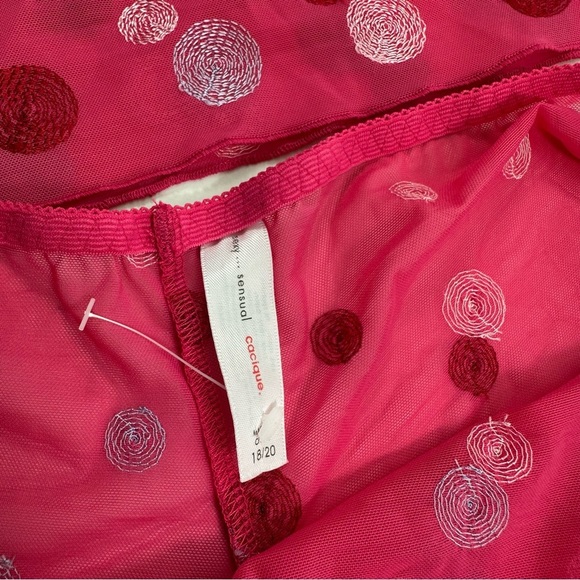 Pink Polka Dot Intimate Set - Picture 3 of 5